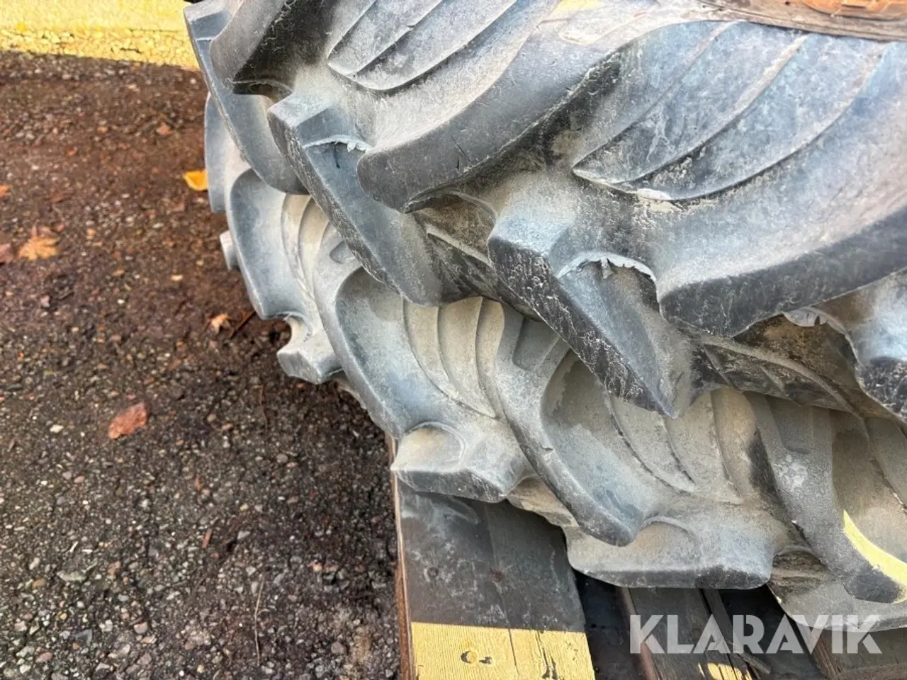 Billede 12 - Traktor dæk 230/95 R32  4 styk