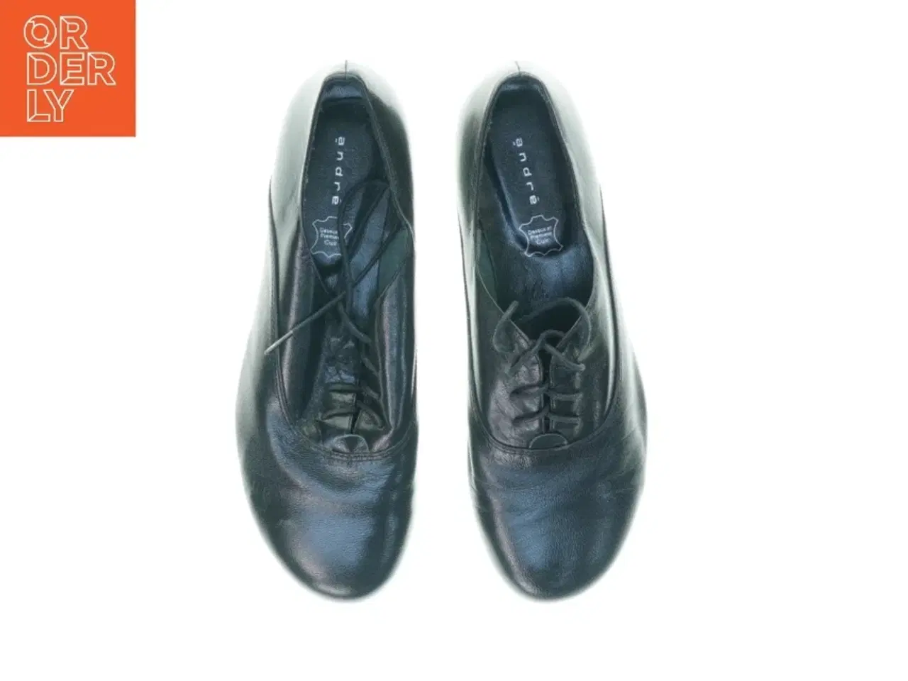 Billede 1 - Lædersko til damer fra André (str. 39)