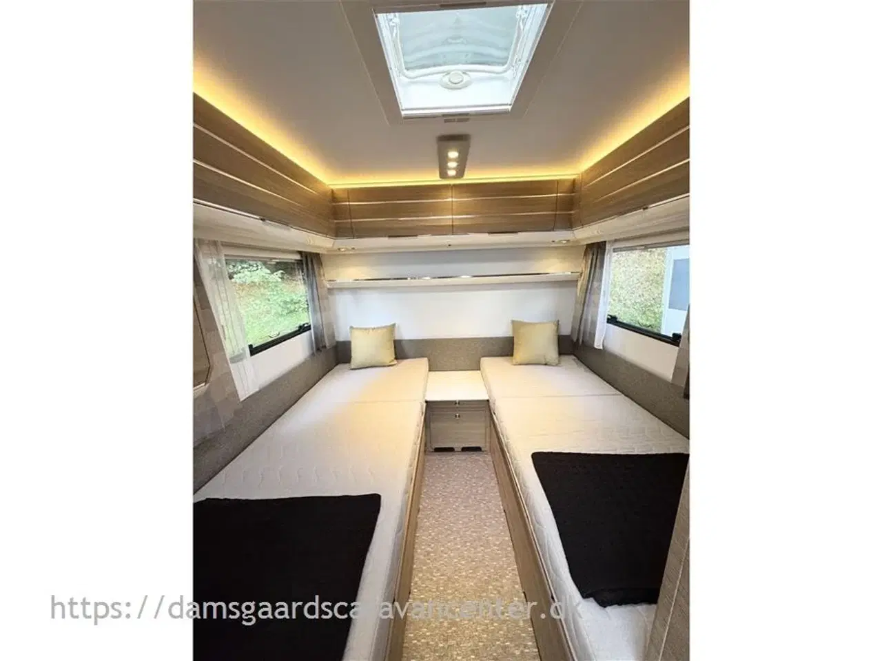 Billede 12 - 2019 - Adria Adora 542 UL Enkeltsenge-Lamel-Gulvtemp.-Sun Shine