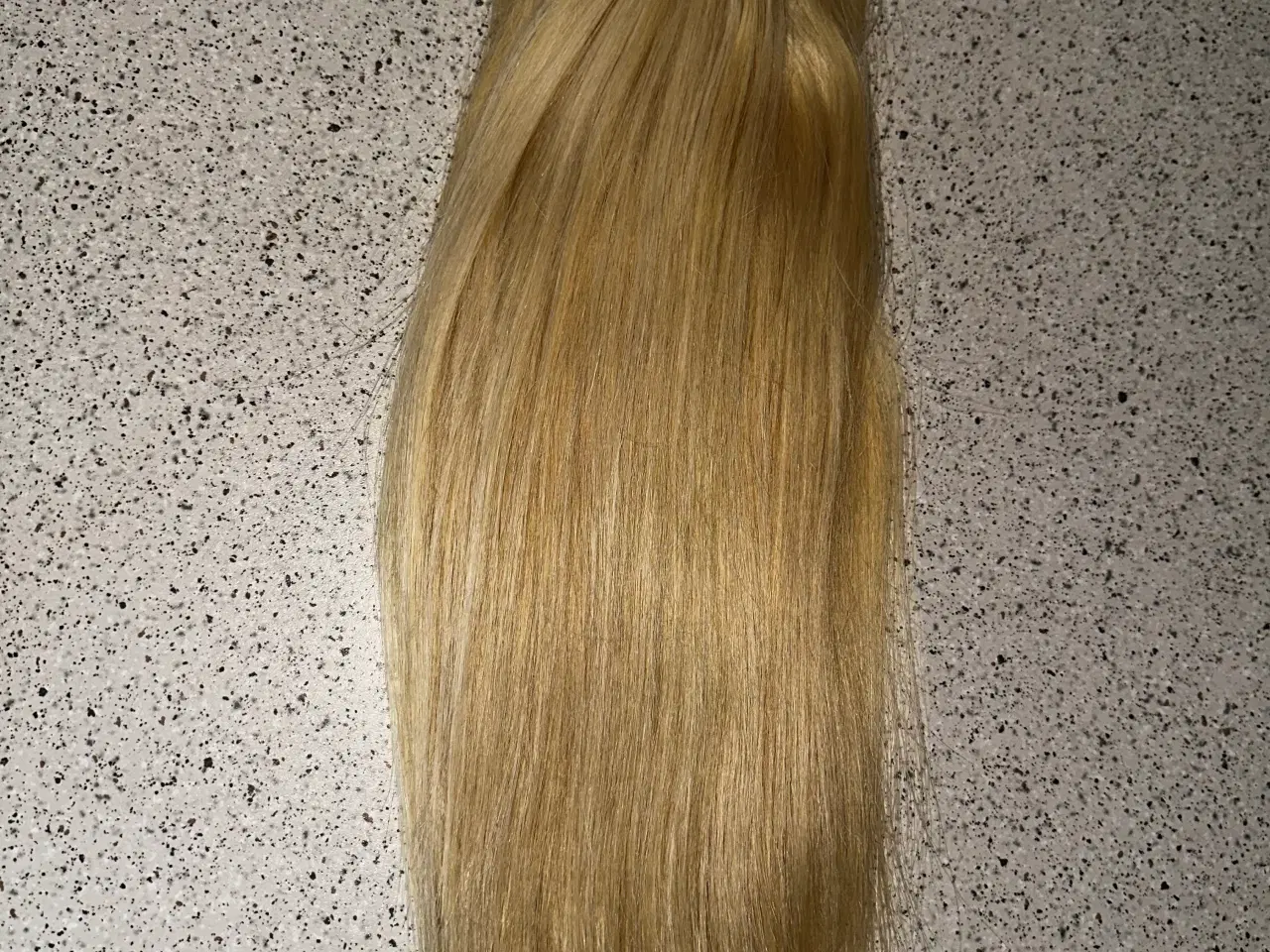 Billede 2 - Tape hair extensions
