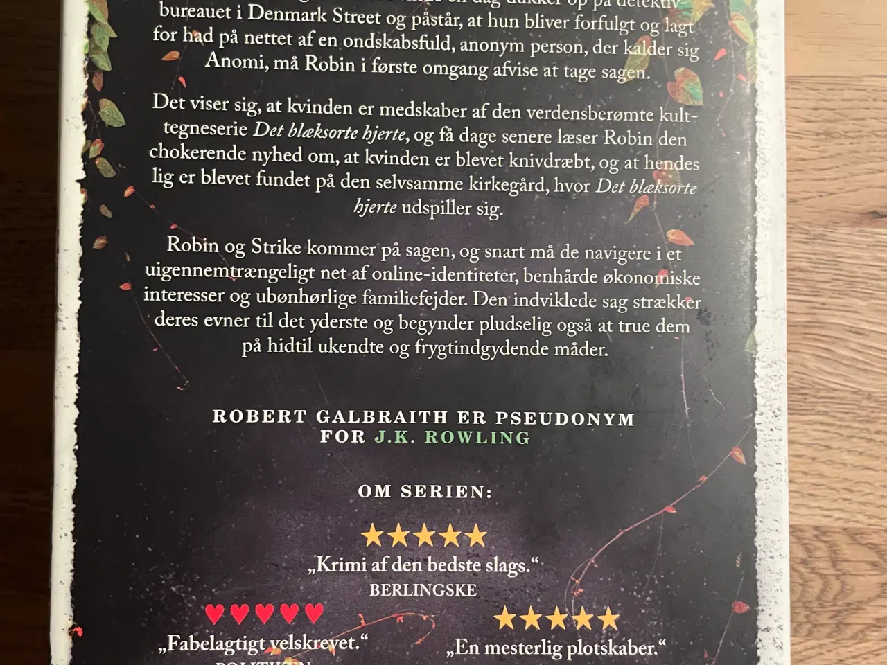 Billede 2 - Det blæksorte hjerte, Robert Galbraith