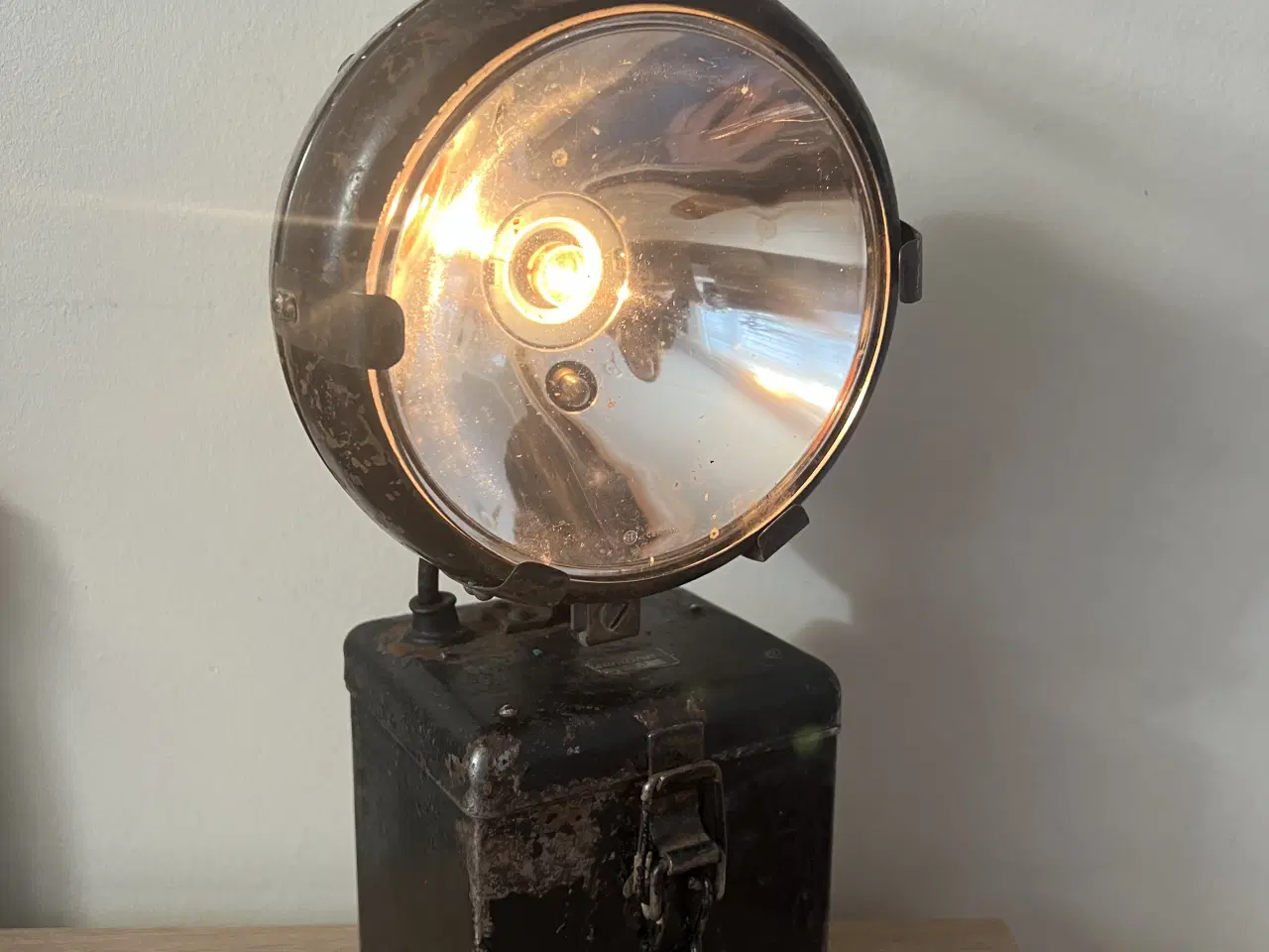 Billede 1 - Original Eisemann industrilampe fra 1930-50’erne 