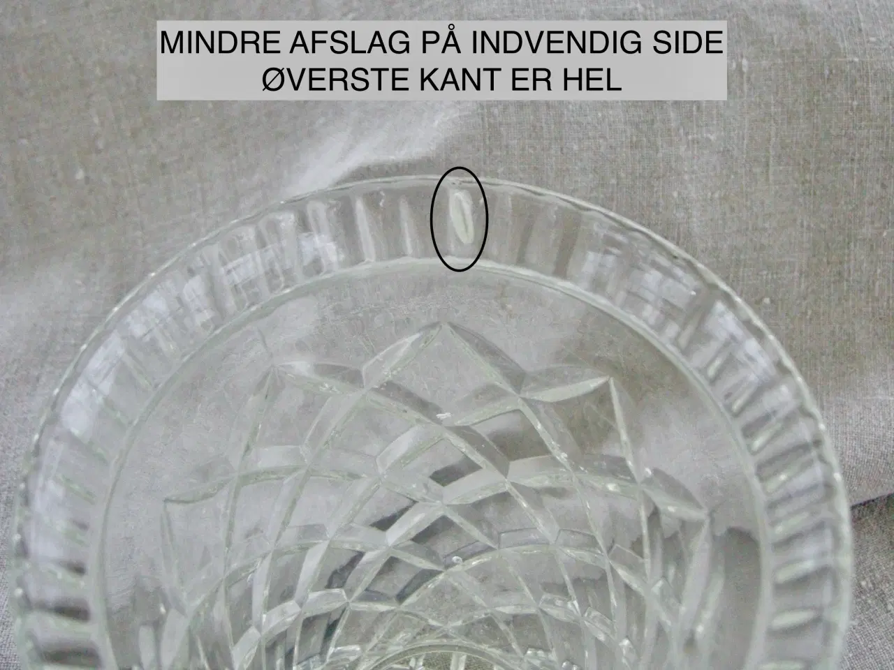 Billede 7 - Vaser i presset glas, Vintage vaser diamantmønster