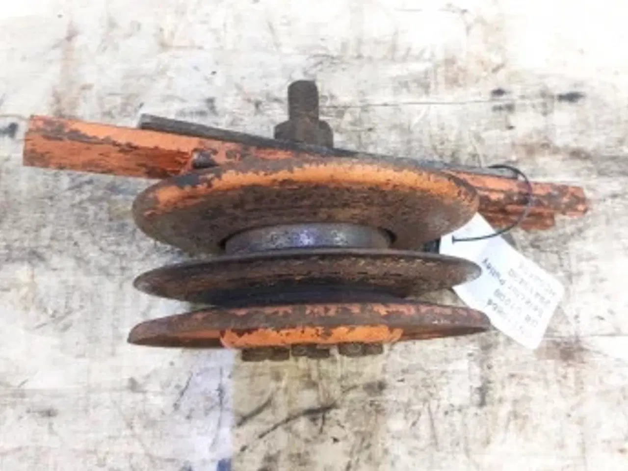 Billede 3 - Dronningborg D1200 Underblæser variator Remskive 28410430 komplet