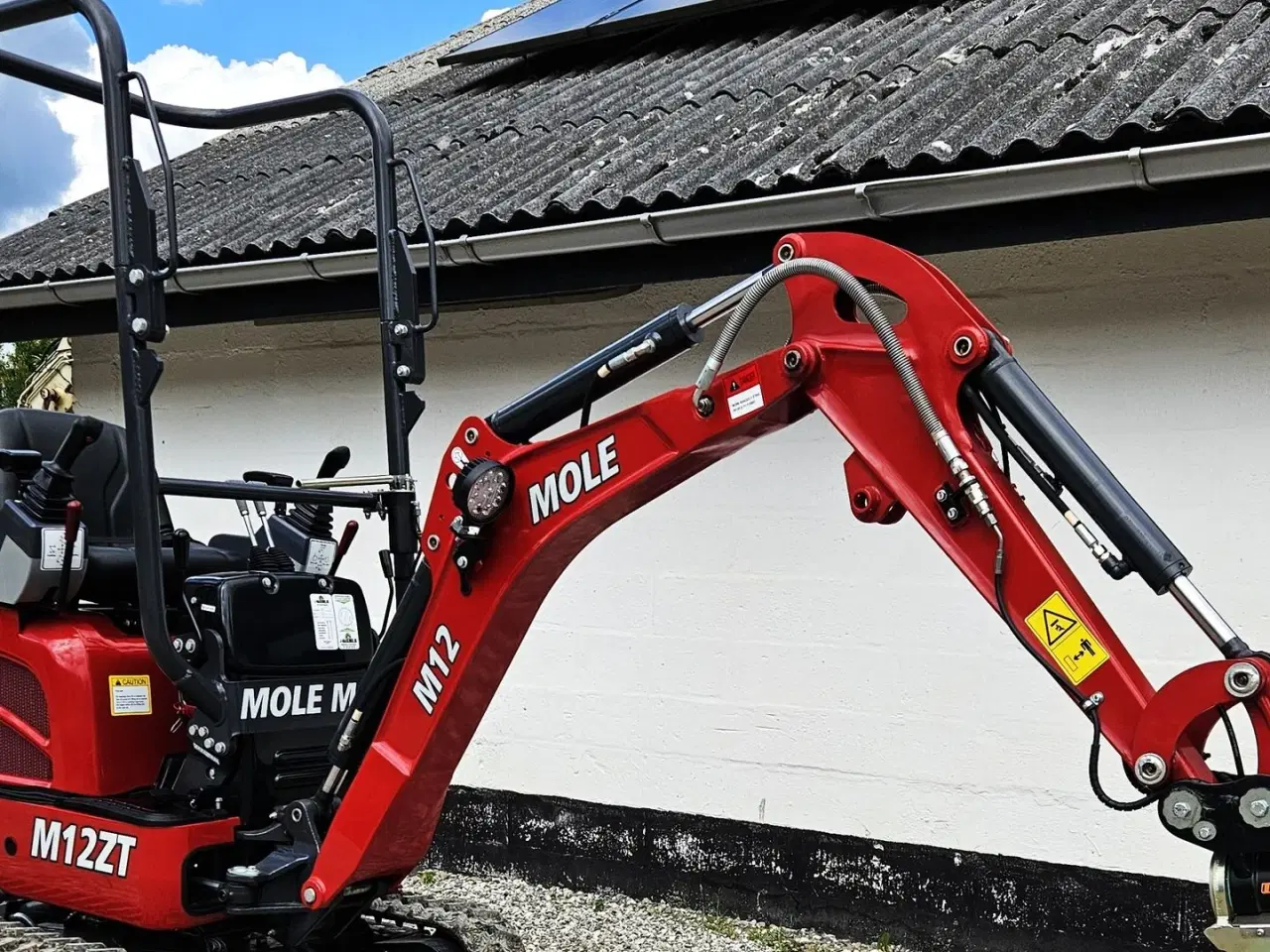 Billede 2 - MOLE M12  / fabriksny / med skovle & Kubota motor