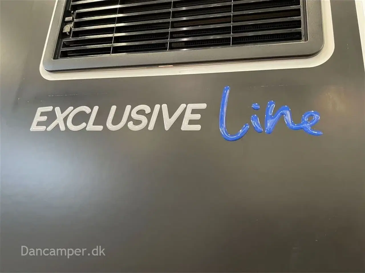 Billede 5 - 2024 - Chausson X550   Nedsat kr. 100.000,- Smal, kort og rummelig! Top moderne og nytænkt autocamper. Med stor Lounge og siddegruppe, sænkeseng,