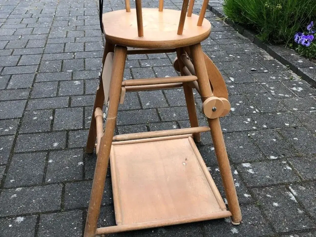 Billede 4 - Højstol i træ sælges