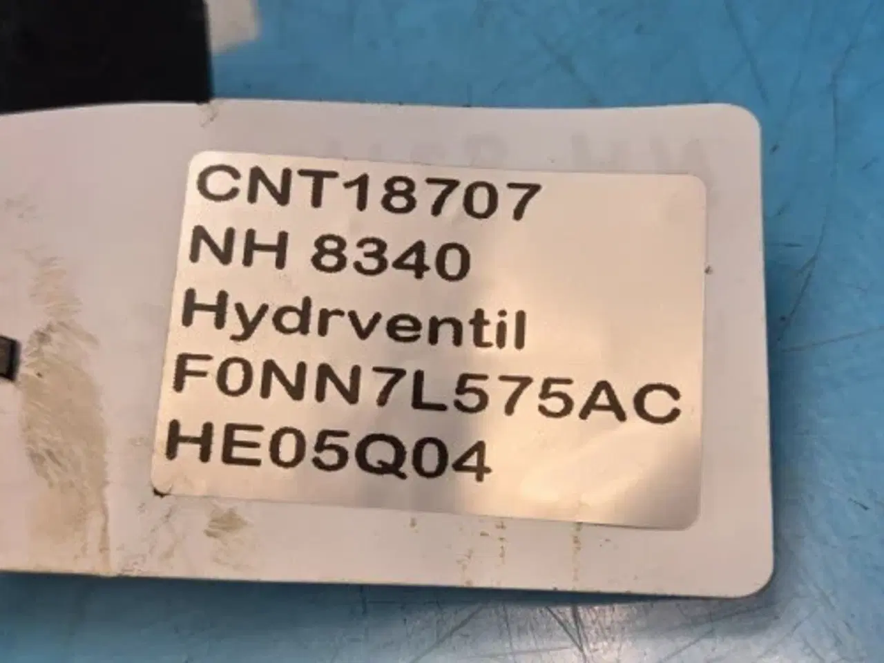 Billede 11 - New Holland 8340 Hydraulikventil F0NN7L575AC