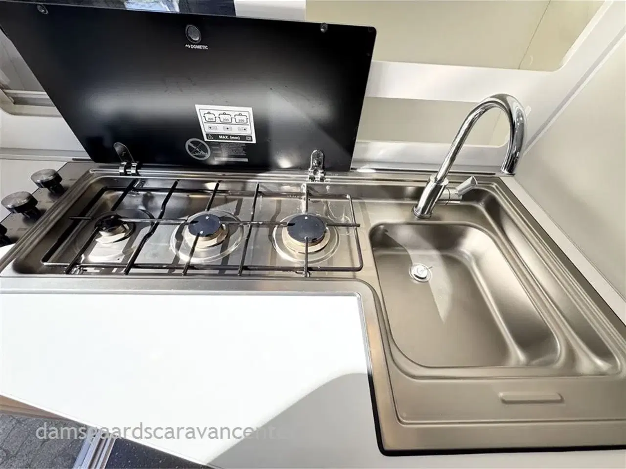 Billede 11 - 2023 - Adria Action 391 LH   Enkeltsenge-Gulvtemp.-Dometic telt-Solsejl
