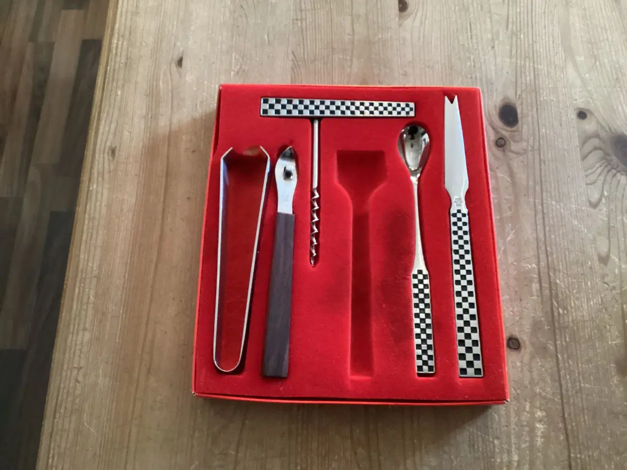 Billede 14 - BAR TING