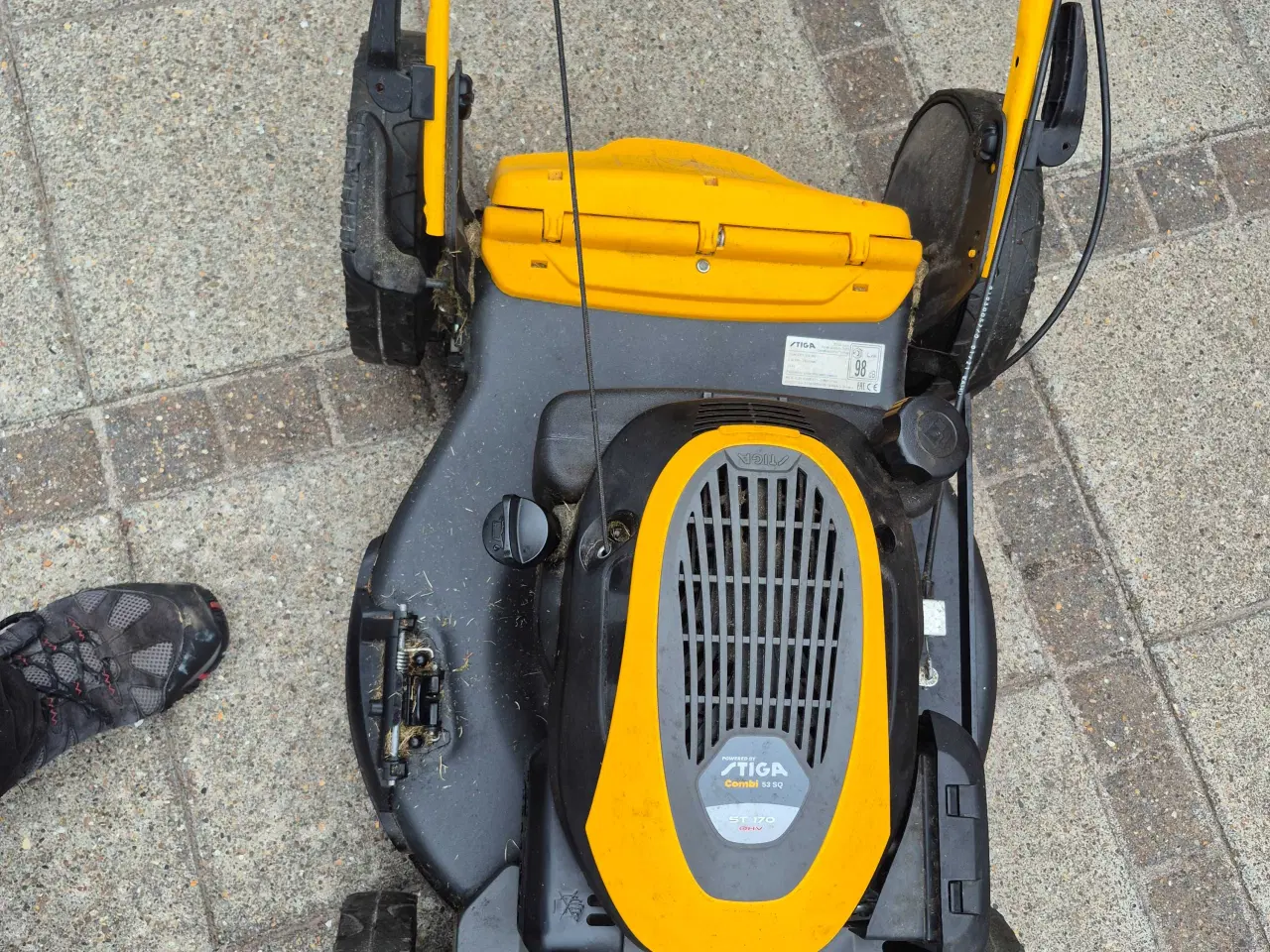 Billede 2 - Stiga plæneklipper selvkørende