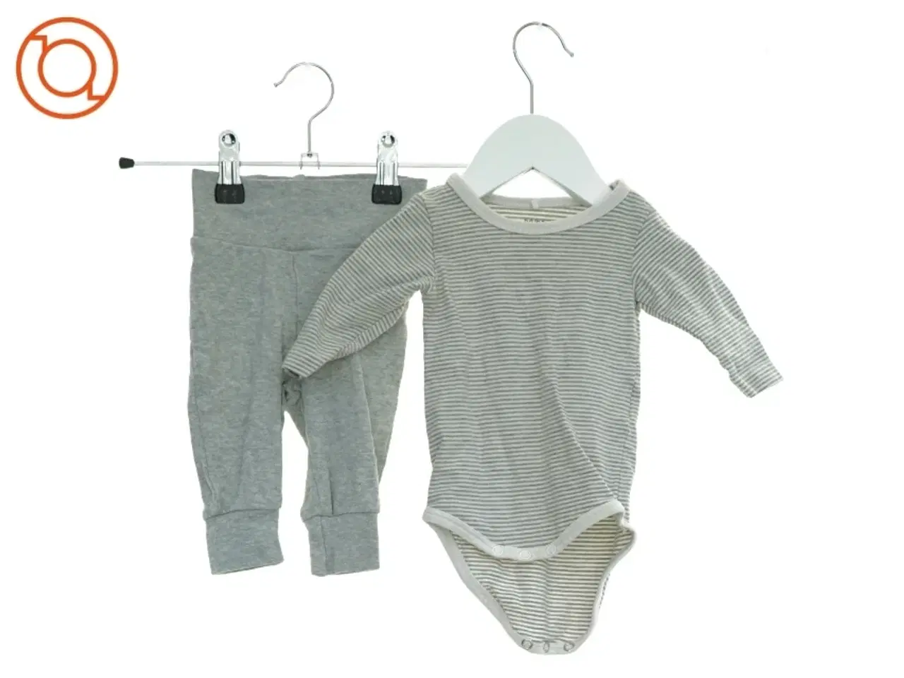 Billede 1 - Sæt (str. 56 cm)