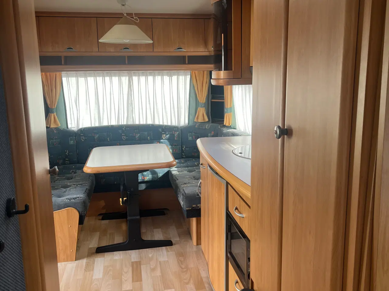 Billede 5 - Flot og velholdt campingvogn.