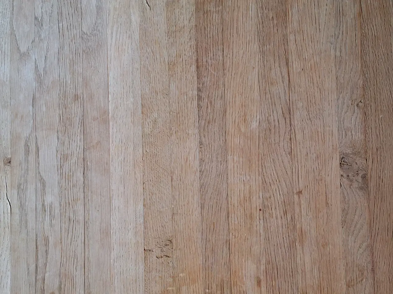 Billede 2 - Spisebord i massiv egetræ