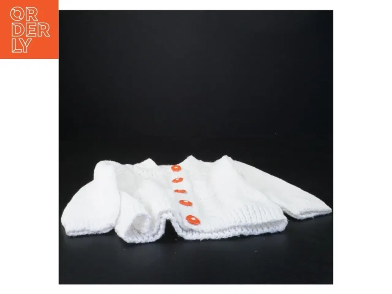 Billede 3 - Hvid strikket børnetrøje (str. 30 x 26 cm ærme 16 cm)