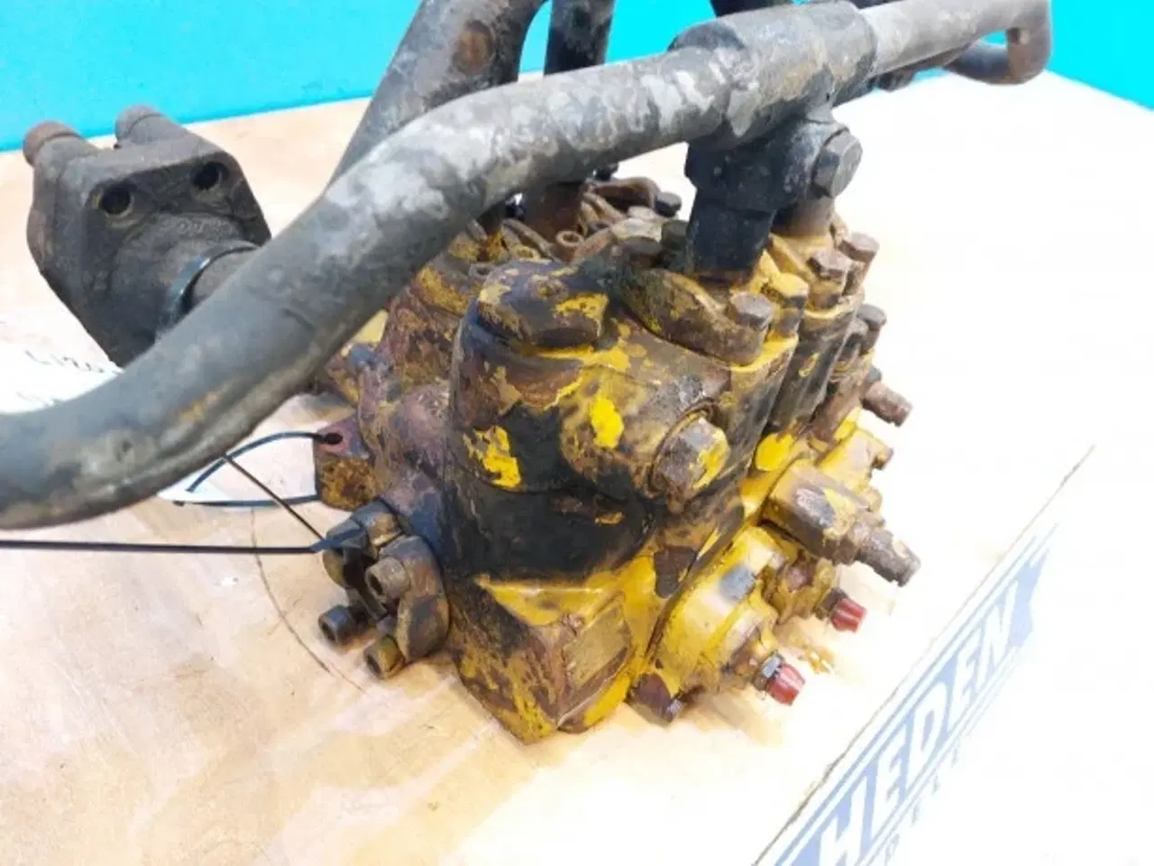 Billede 17 - Volvo L120 Hydraulikventil VOE11018502