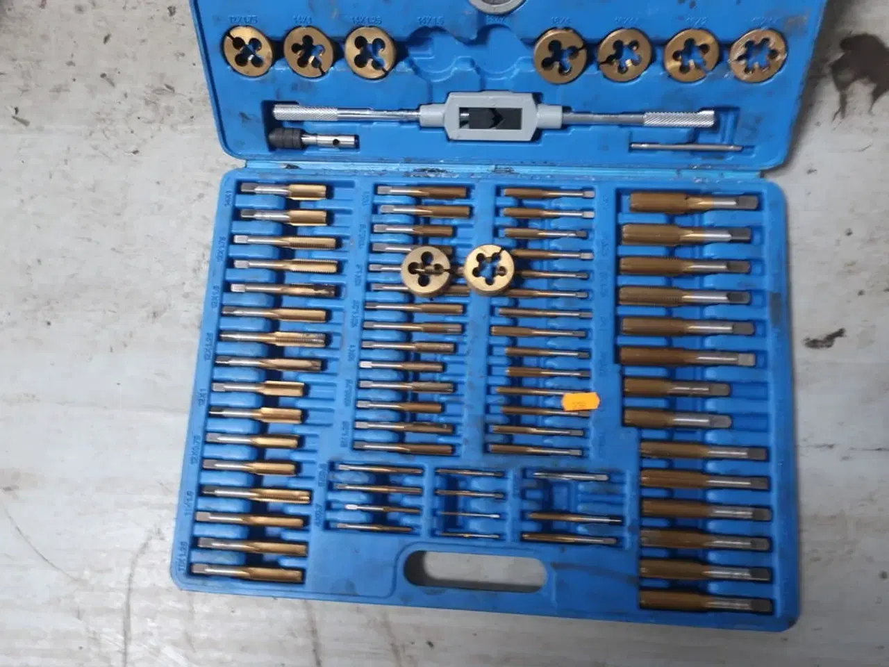 Billede 2 - Gevindskæresæt