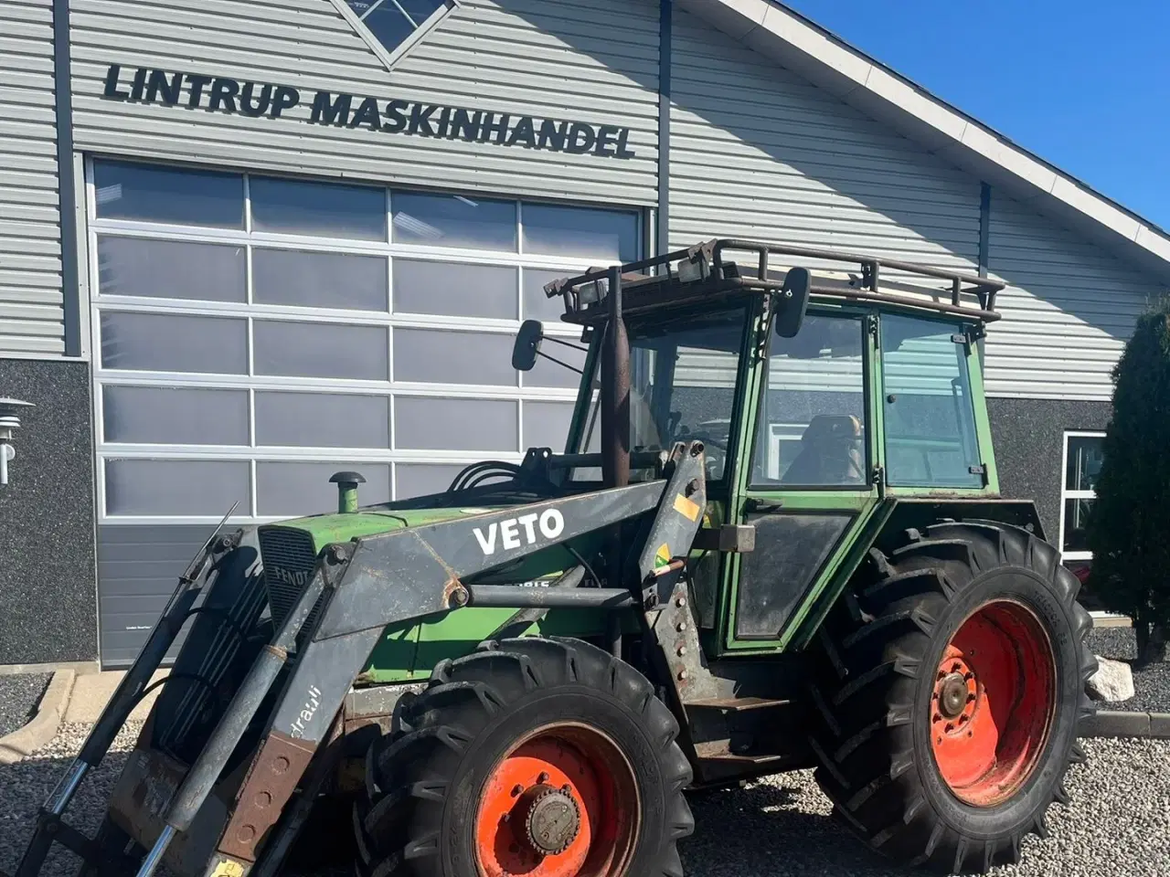 Billede 2 - Fendt 308 LS Farmer Turbomatik med frontlæsser og skovinddækning