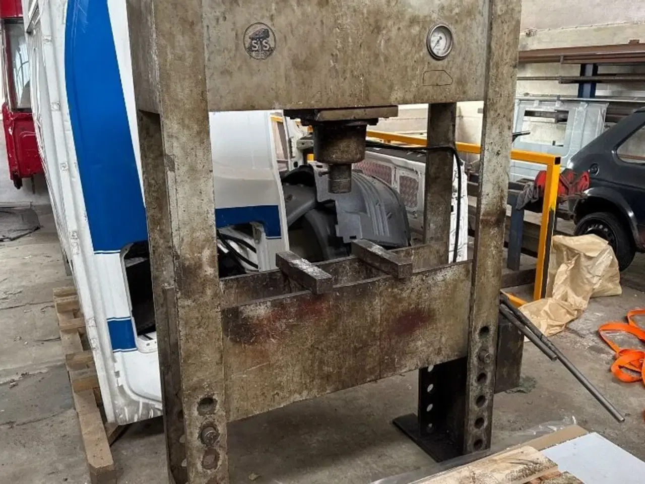 Billede 1 - STS - Stenhøj 60 ton Presser