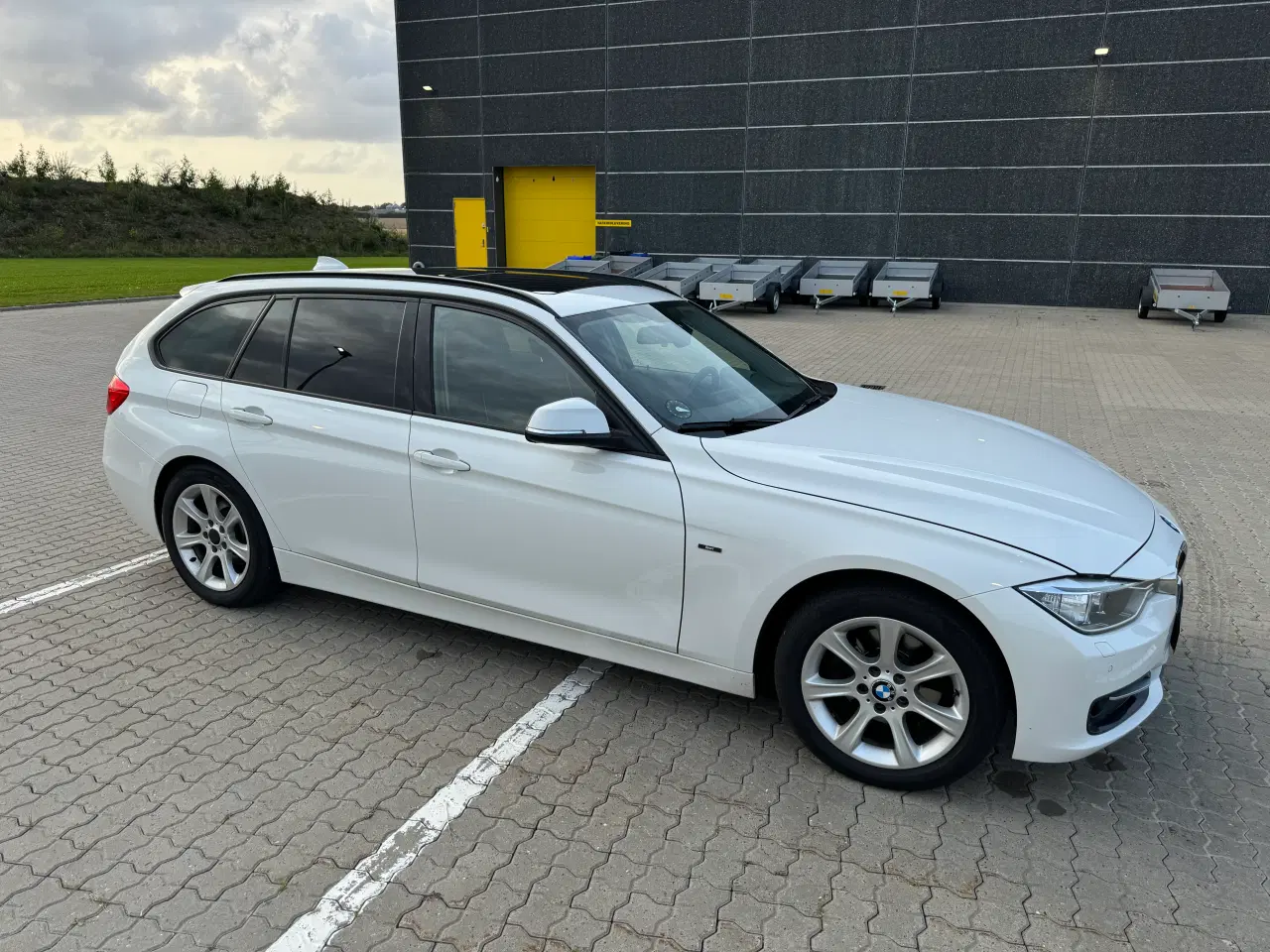 Billede 1 - BMW 320d Sport Line