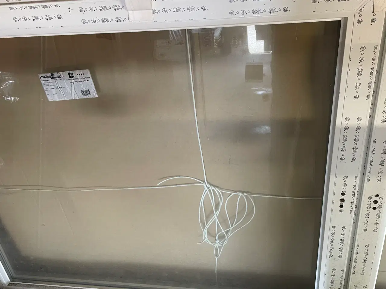 Billede 2 - To Vinduer og en dør