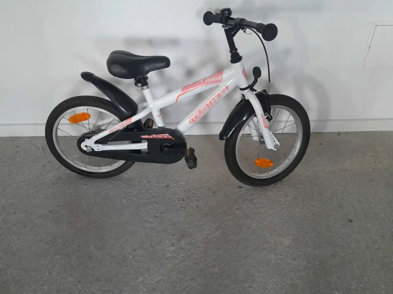 Billede 1 - Lille pige cykel 