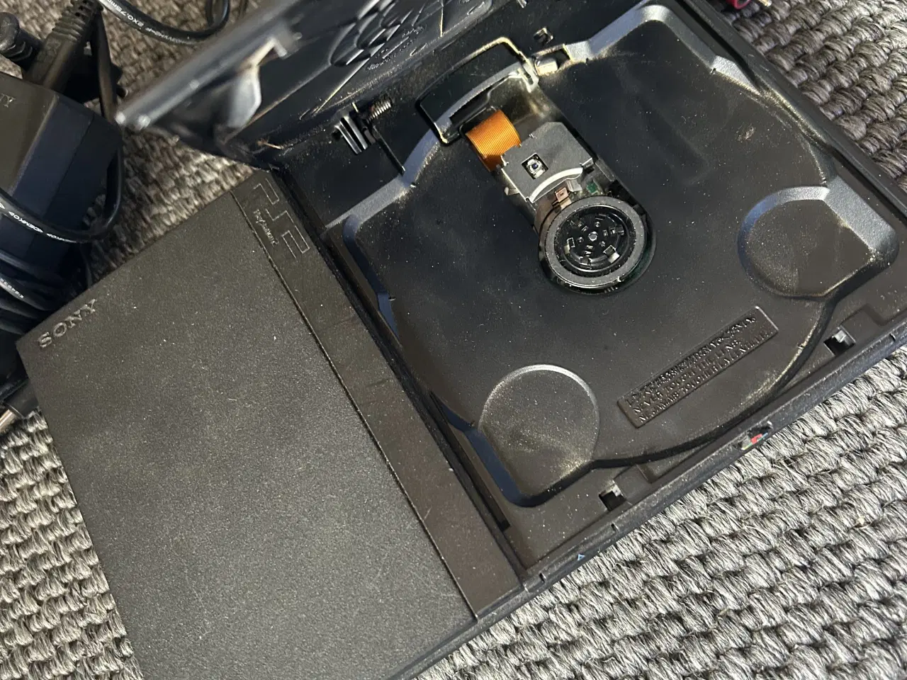 Billede 2 - Sony PlayStation 2 Slim konsol sort DEFEKT