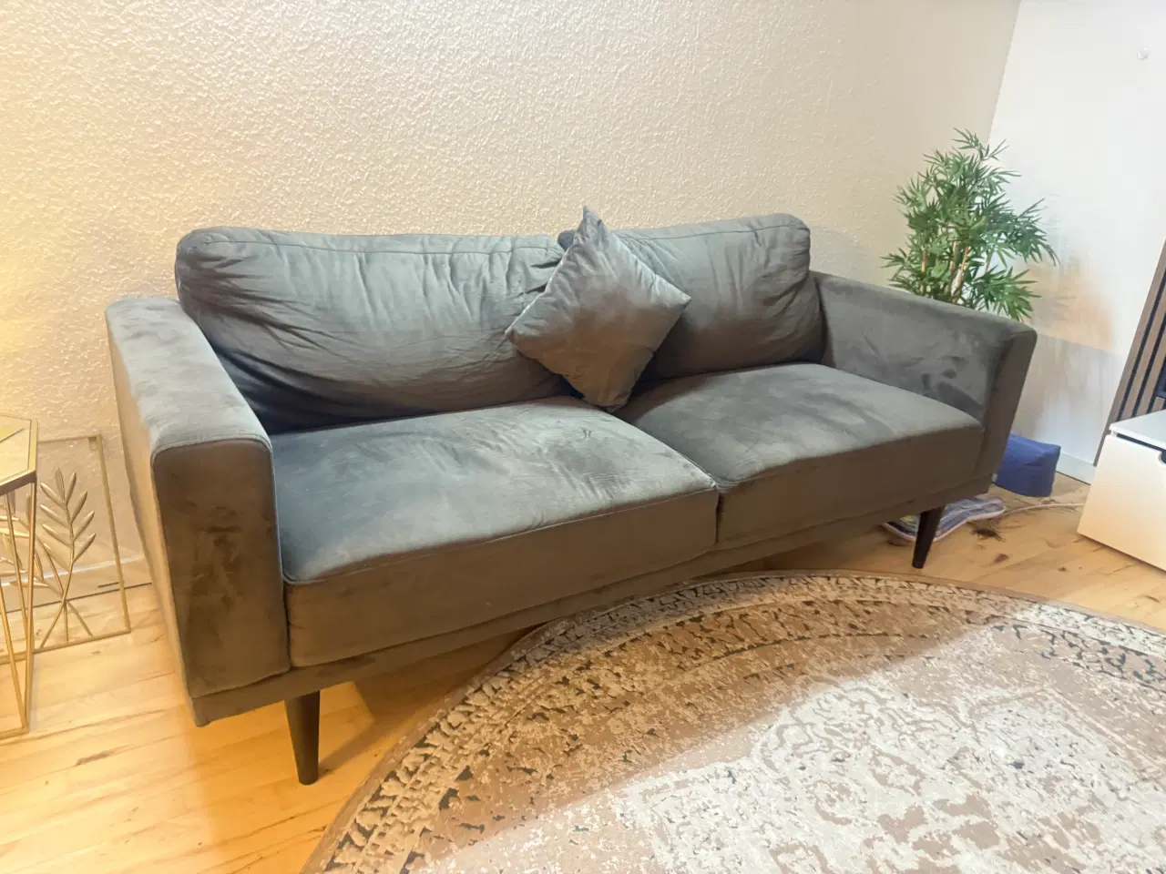 Billede 3 - Velour sofa (to stk)