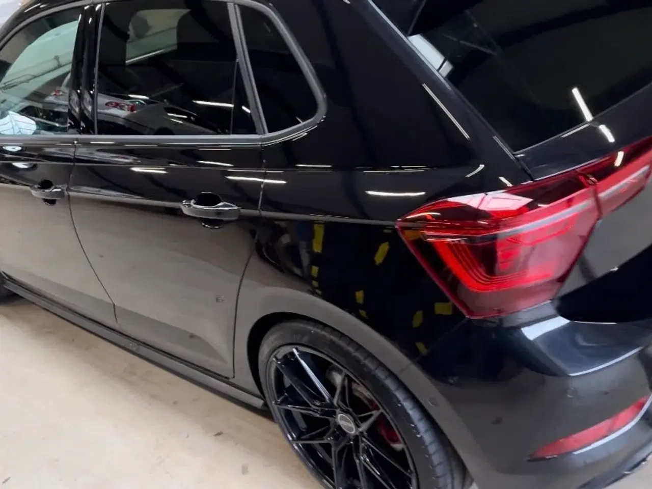 Billede 2 - VW POLO - Vinterdæk med fælge + Sommerfælge!