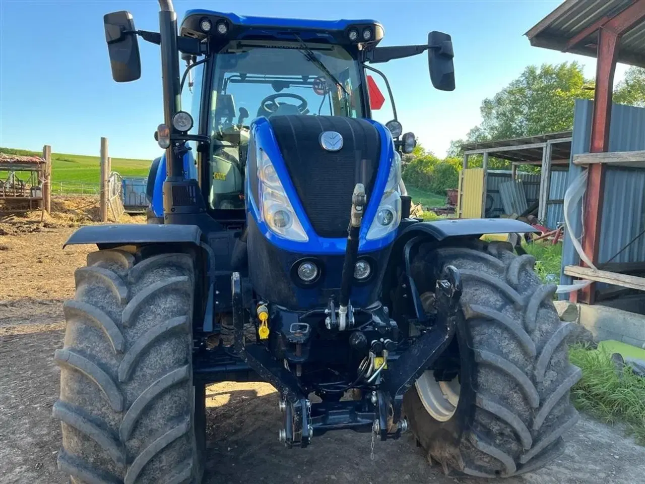 Billede 2 - New Holland T7.225 AC som ny! kun 1800 timer