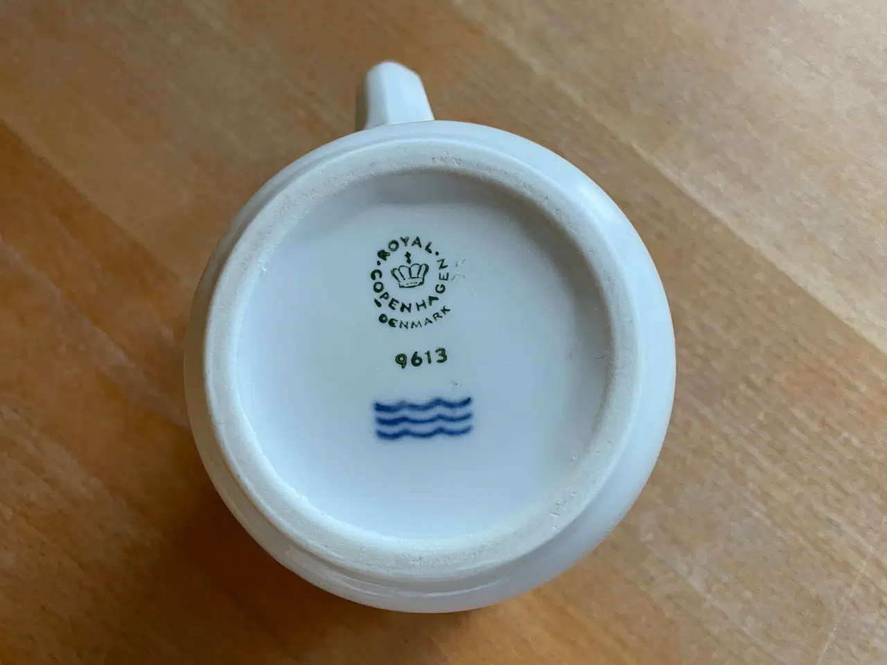 Billede 3 - Royal Copenhagen hotelporcelæns flødekande og kop