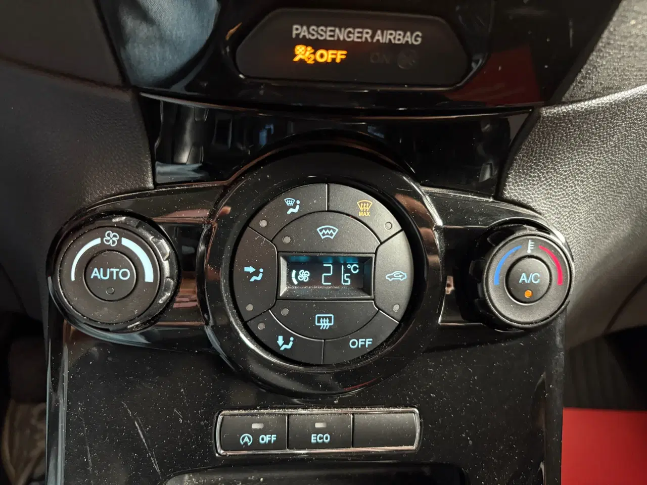 Billede 9 - Ford Fiesta 1,0 EcoBoost Titanium Fun Start/Stop 125HK 5d