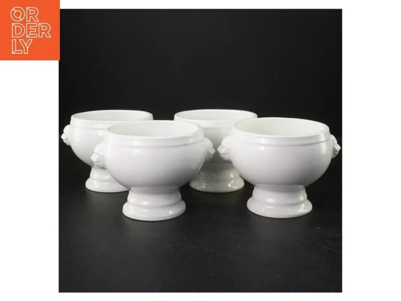 Billede 1 - Sæt med 4 hvide suppeskåle (str. Ø. 11 cm. 4 styk)