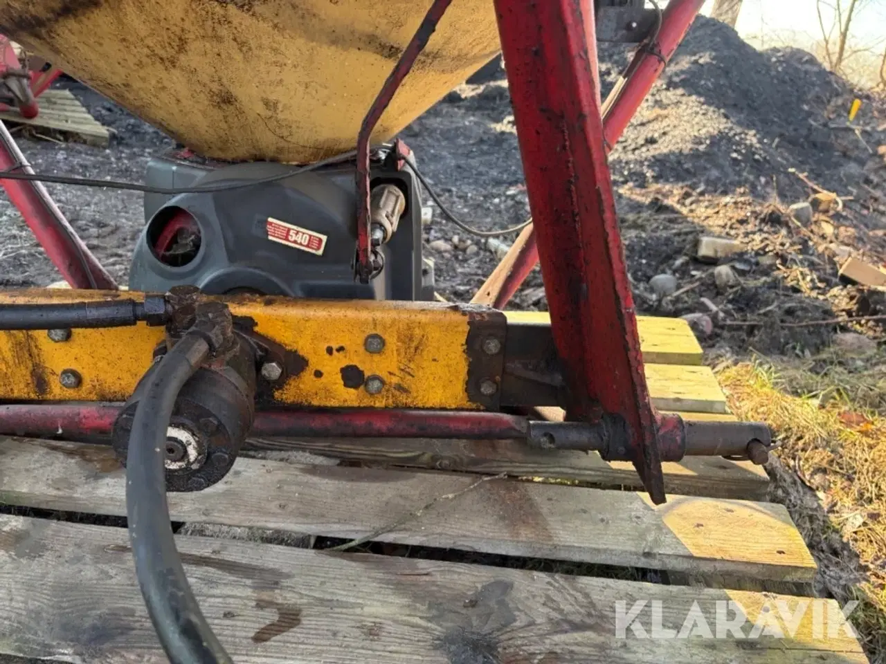 Billede 7 - Saltspreder med PTO og hydraulisk spjæld Vicon