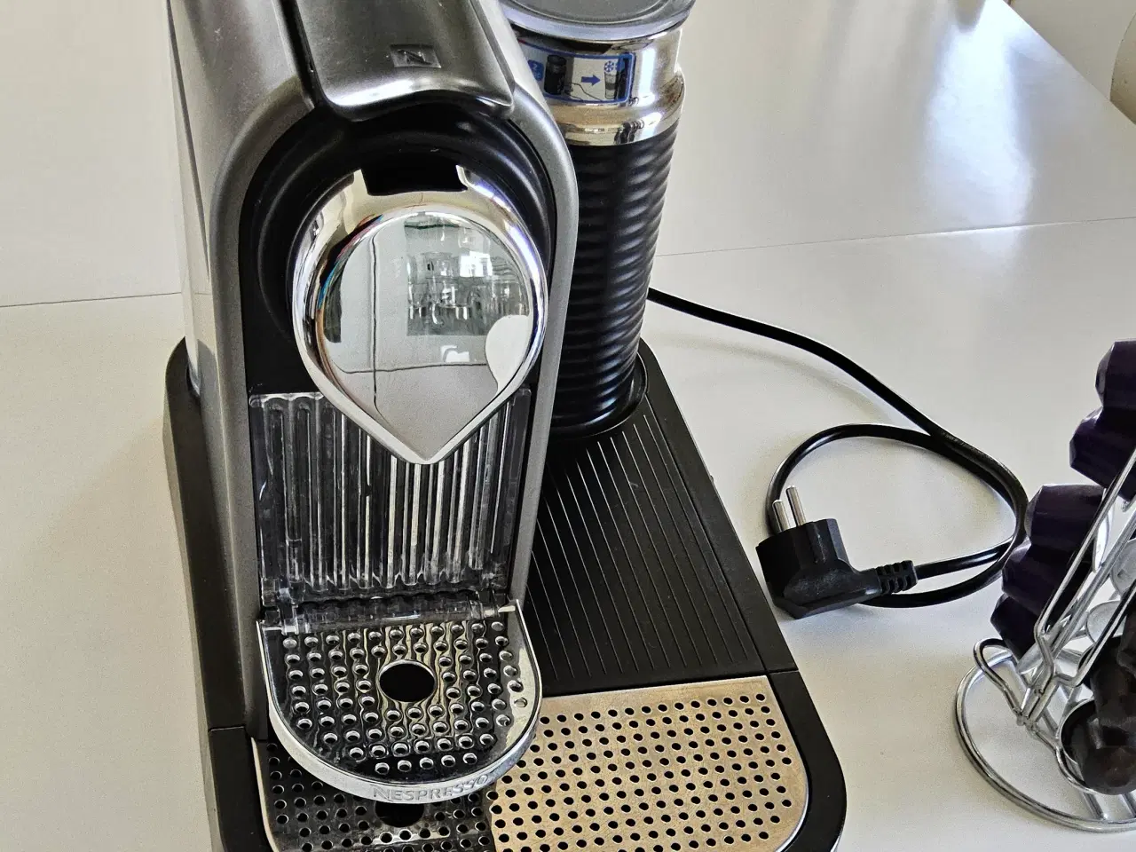Billede 1 - Kaffemaskine, Nespresso citiz & milk m.m.