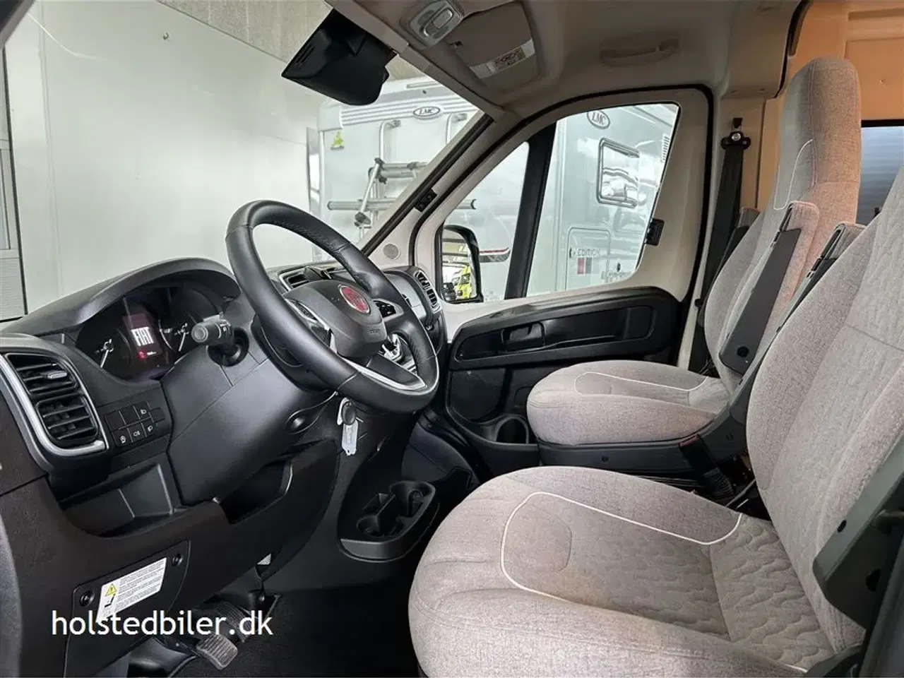 Billede 6 - 2024 - Carthago premium van 640 LE Luksus van med enkeltsenge og KUN km 10000 - som ny. Aut.