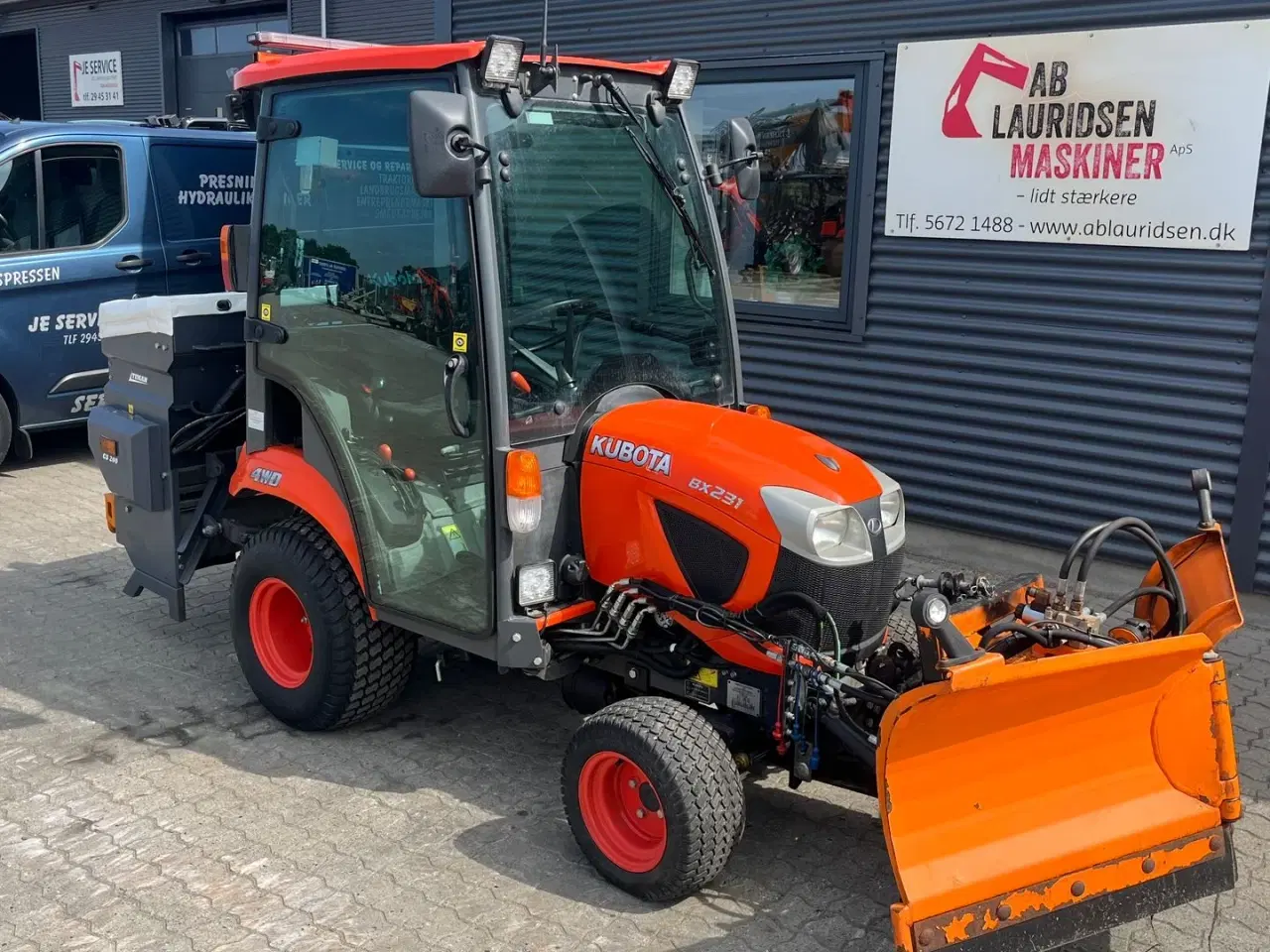 Billede 2 - Kubota BX231 Med v.plov og kombi salter kun kørt 507t