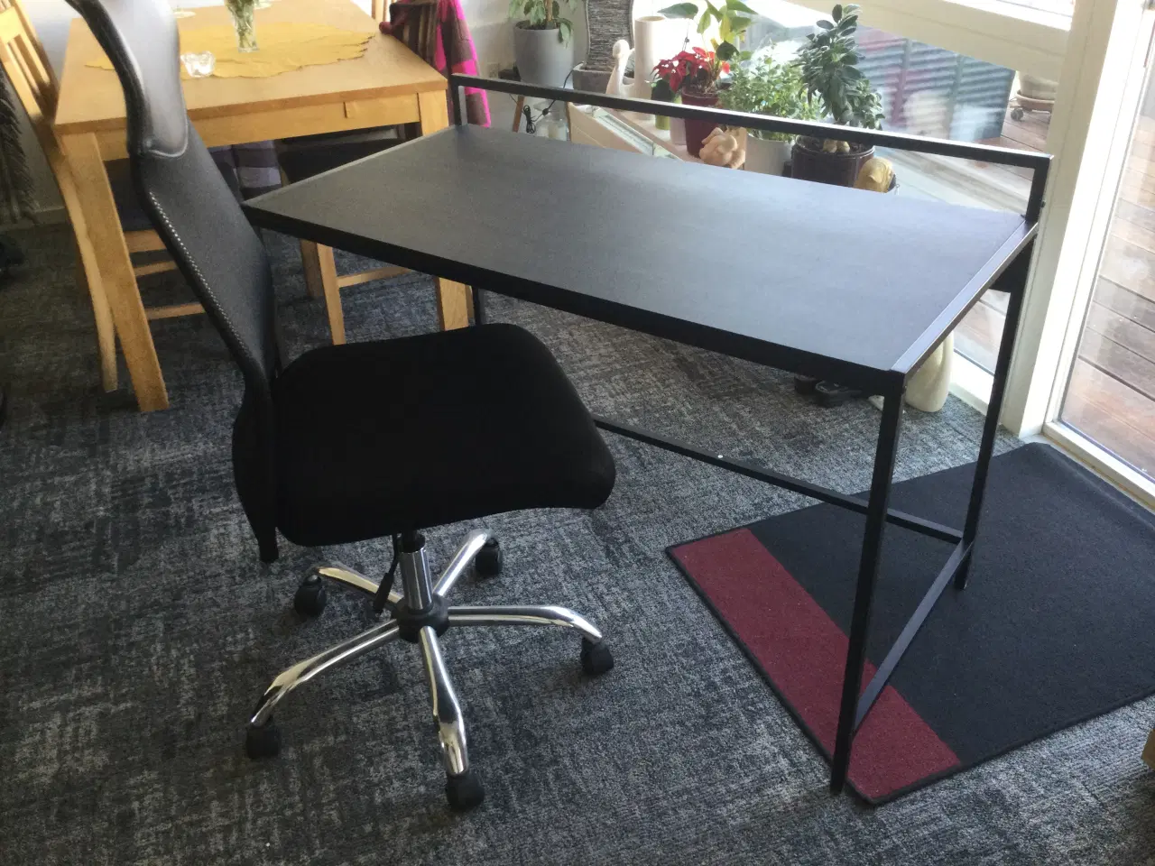 Billede 3 - Skrivebord og stol