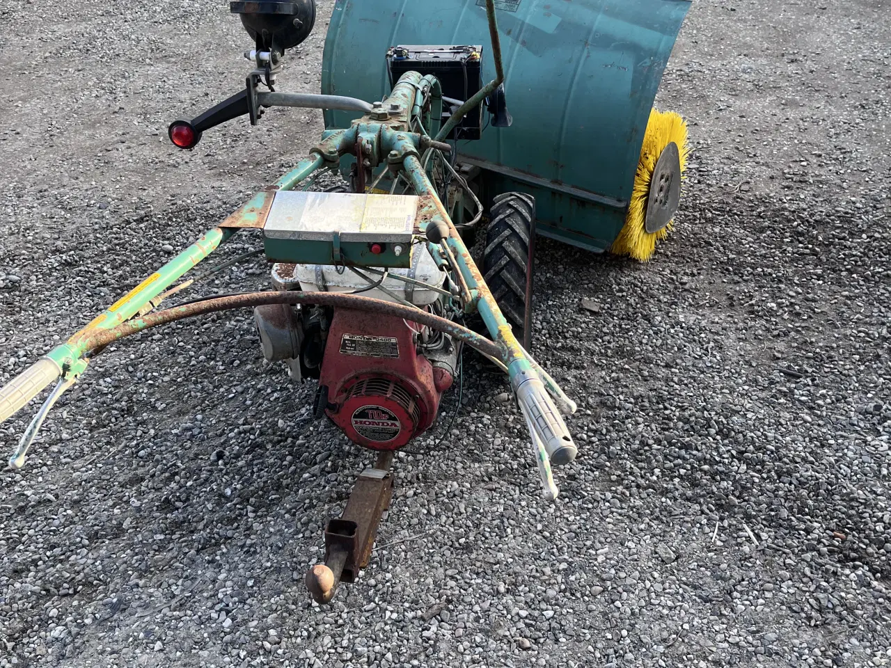 Billede 2 - Irus feje maskine