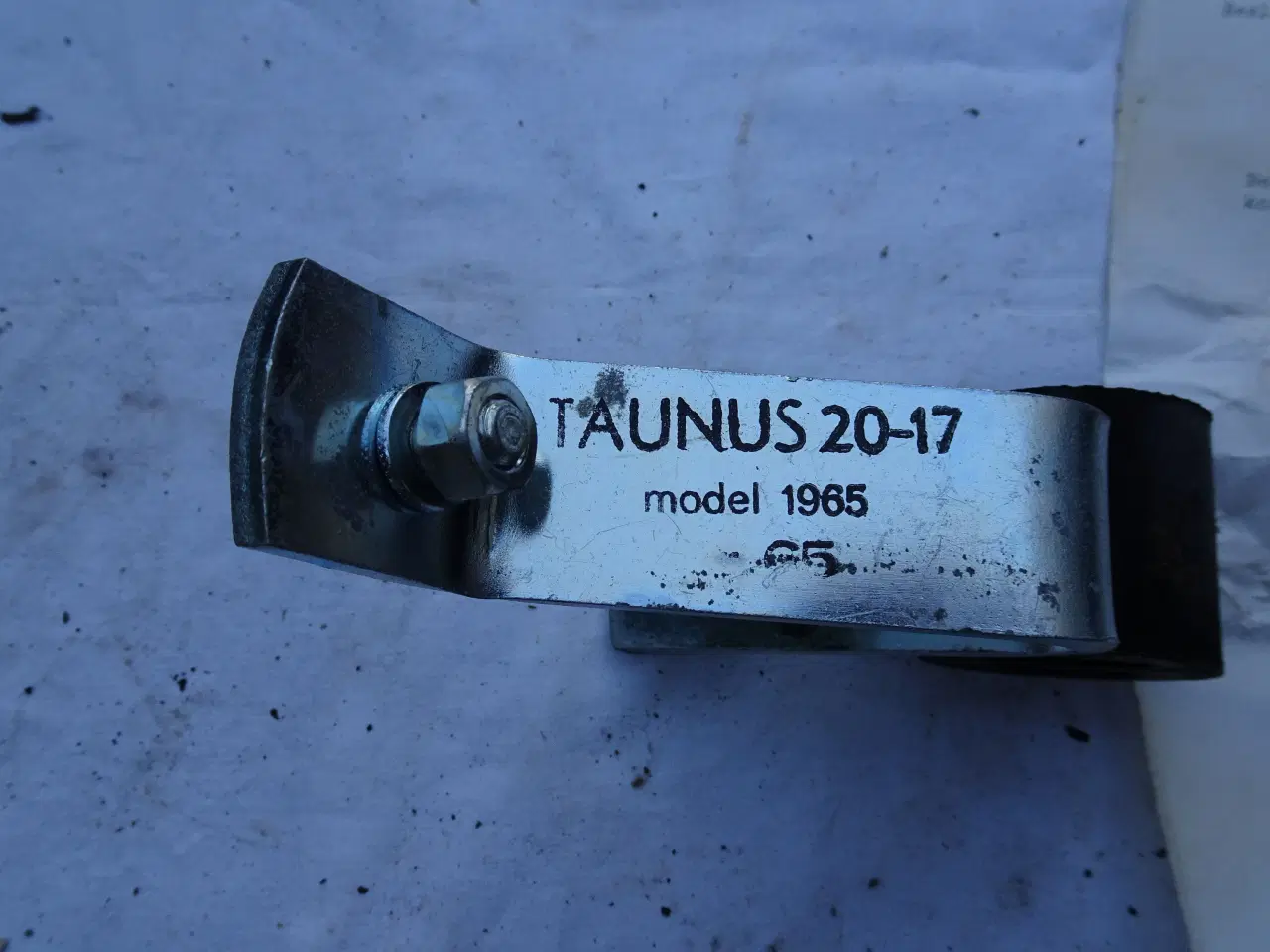 Billede 1 - Lygtebeslag til Taunus 