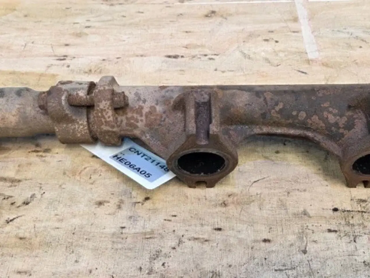 Billede 3 - Mercedes OM502LA Manifold A5421420601