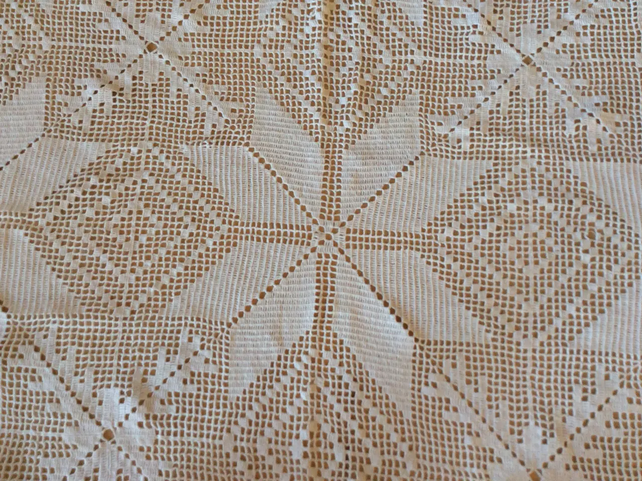 Billede 5 - Hæklet tæppe,hvidt