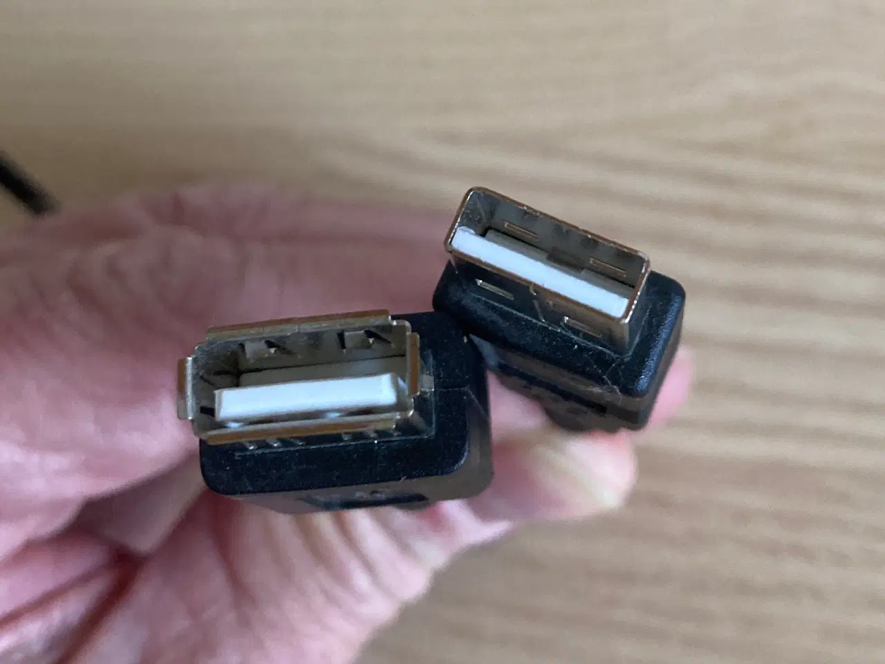 Billede 8 - Oprydningssalg - forsk. elektronik kabler