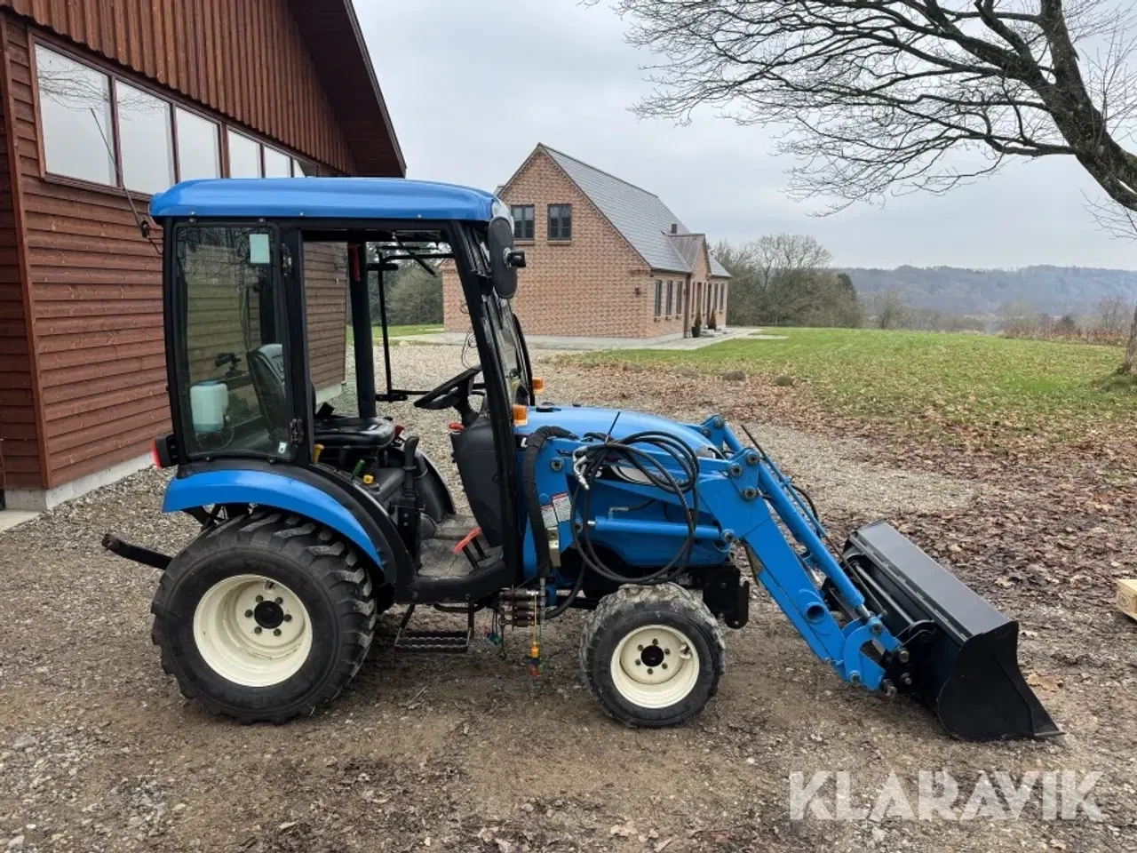 Billede 4 - Traktor LS J27 med frontlæsser