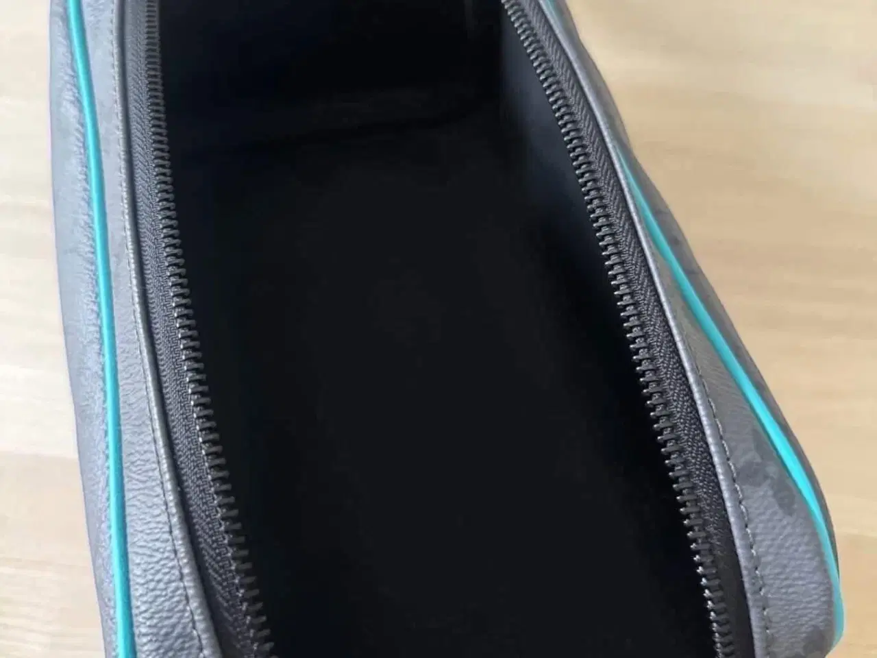 Billede 4 - Louis Vuitton Dopp Kit toilettaske