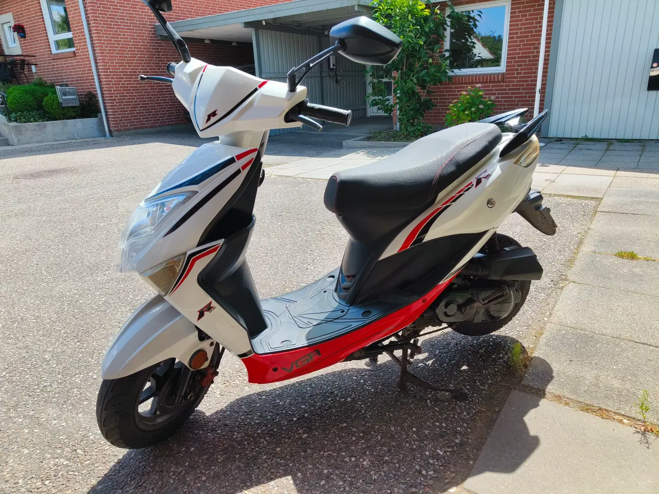 Billede 2 - VGA knallert 30