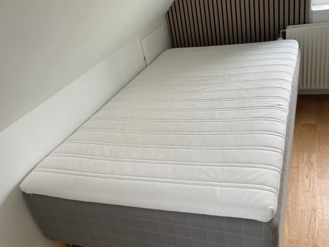 Billede 1 - Seng 120 x 200 cm