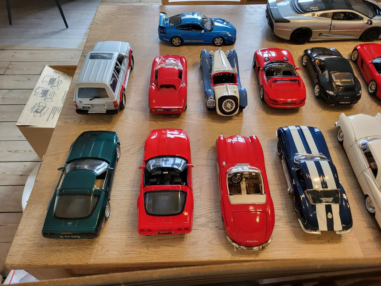 Billede 7 - Modelbiler 1:18 - 18 stk. 2200 kr.