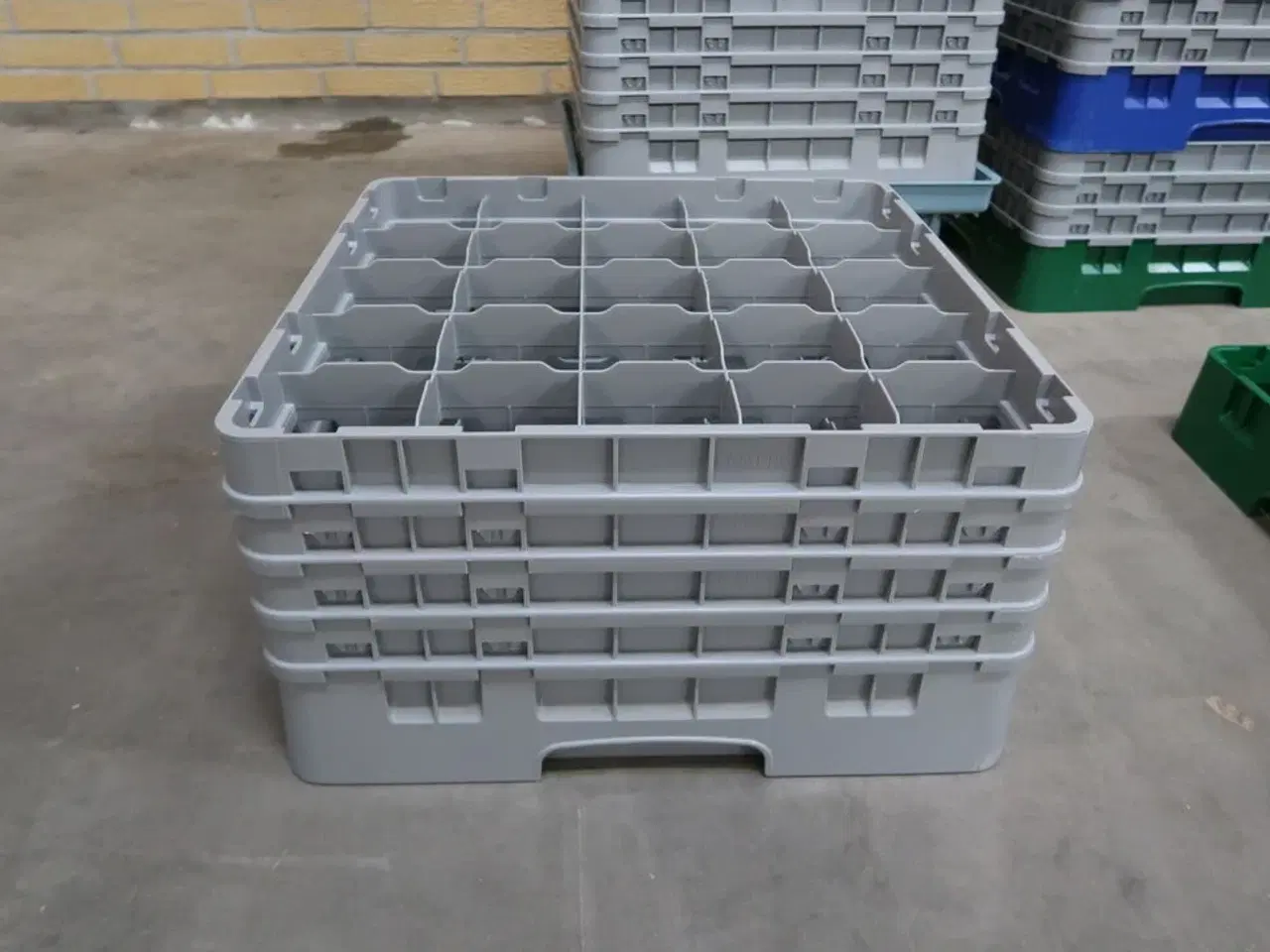 Billede 6 - Lav kurvevogn med 8 stk. opvaskebakker