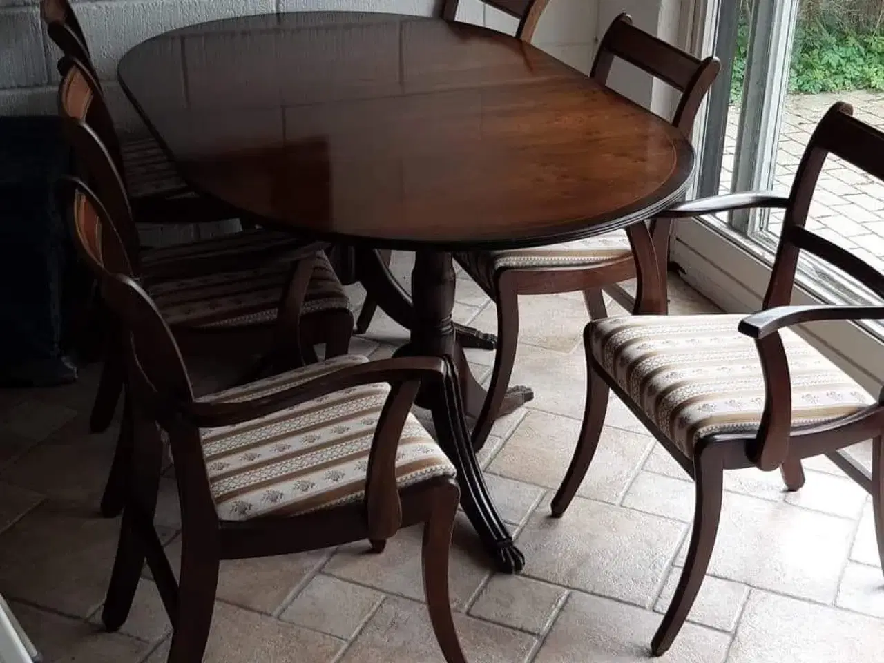 Billede 2 - Spisebord Teaktræ med 6 stole